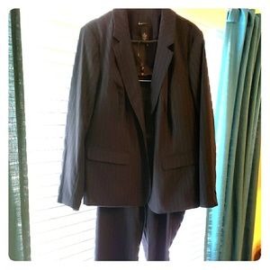 Womens Plus Size Power Suit